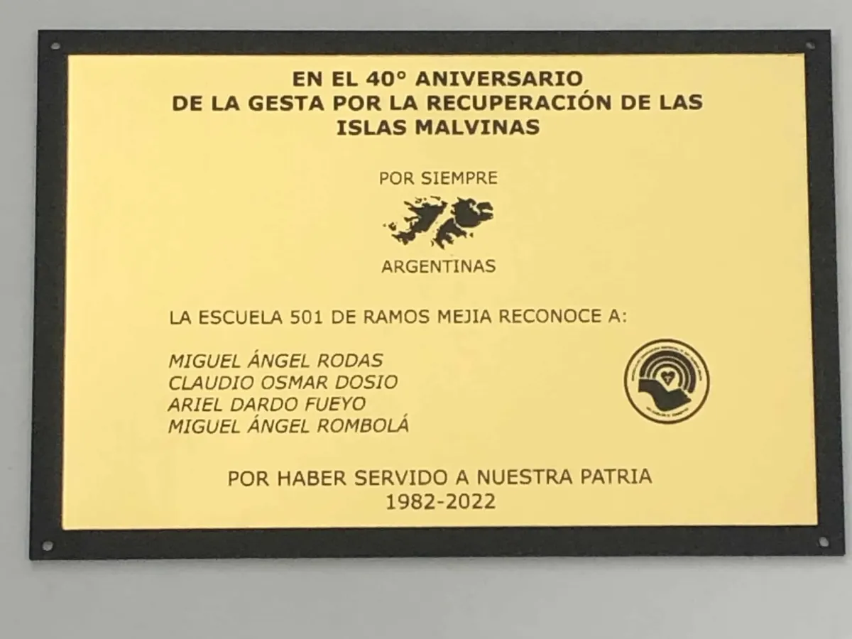 Placa conmemorativa grabada con láser 9